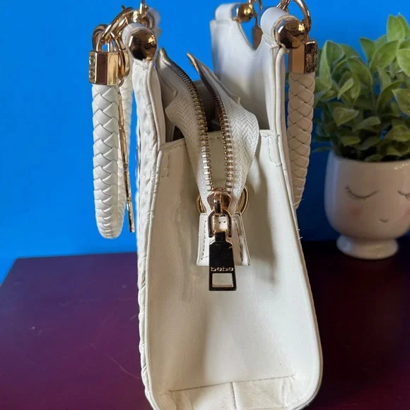 Bebe Cream Shoulder Bag with Gold Details - Picture 4 of 13